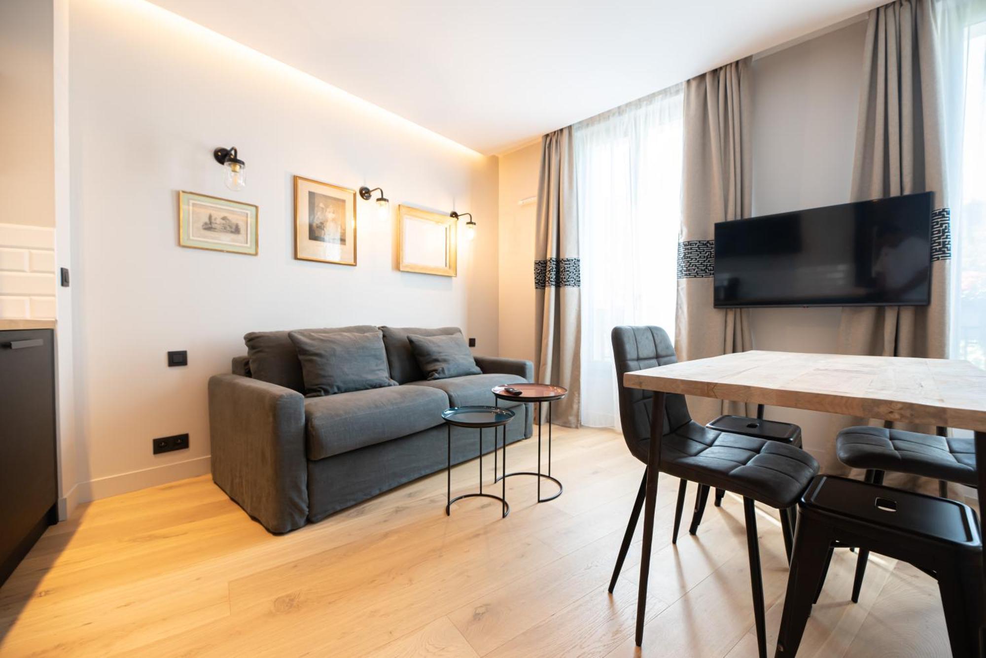 Demeure Montmartre Apartment